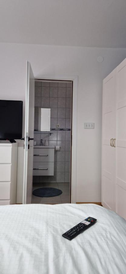 Sobe Majetic Hotel Bizovac Buitenkant foto